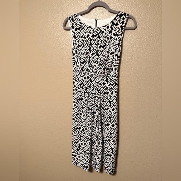 NY&Co  Black and White Patterned Dress - Picture 3 of 9